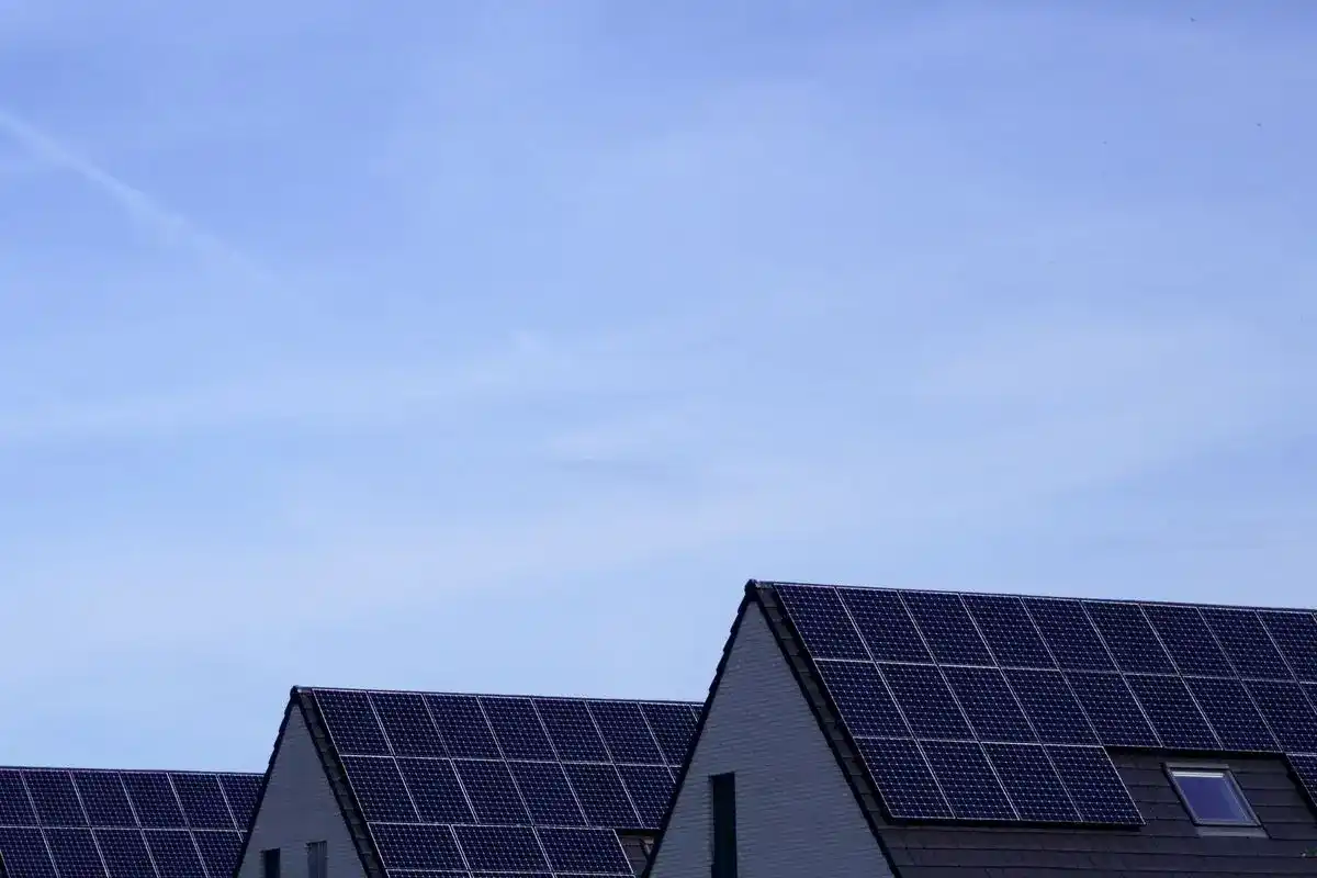 Future-proofed solar on a new Sippy Downs build